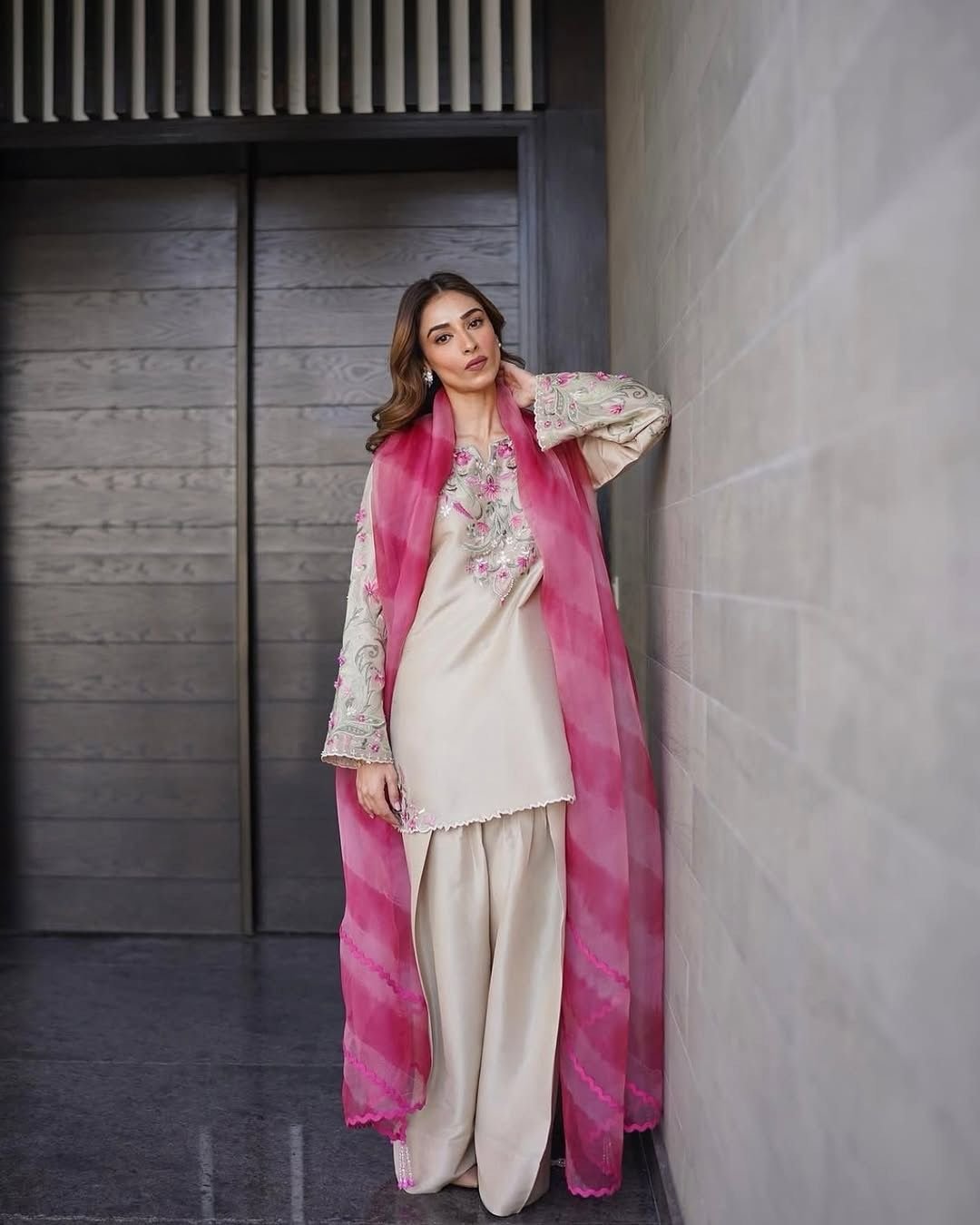 designer wear exclusive farsi salwar suit in french crape fabric top and pant with soft organza dupatta* designer wear exclusive farsi salwar suit in french crape fabric top and pant with soft organza dupatta*