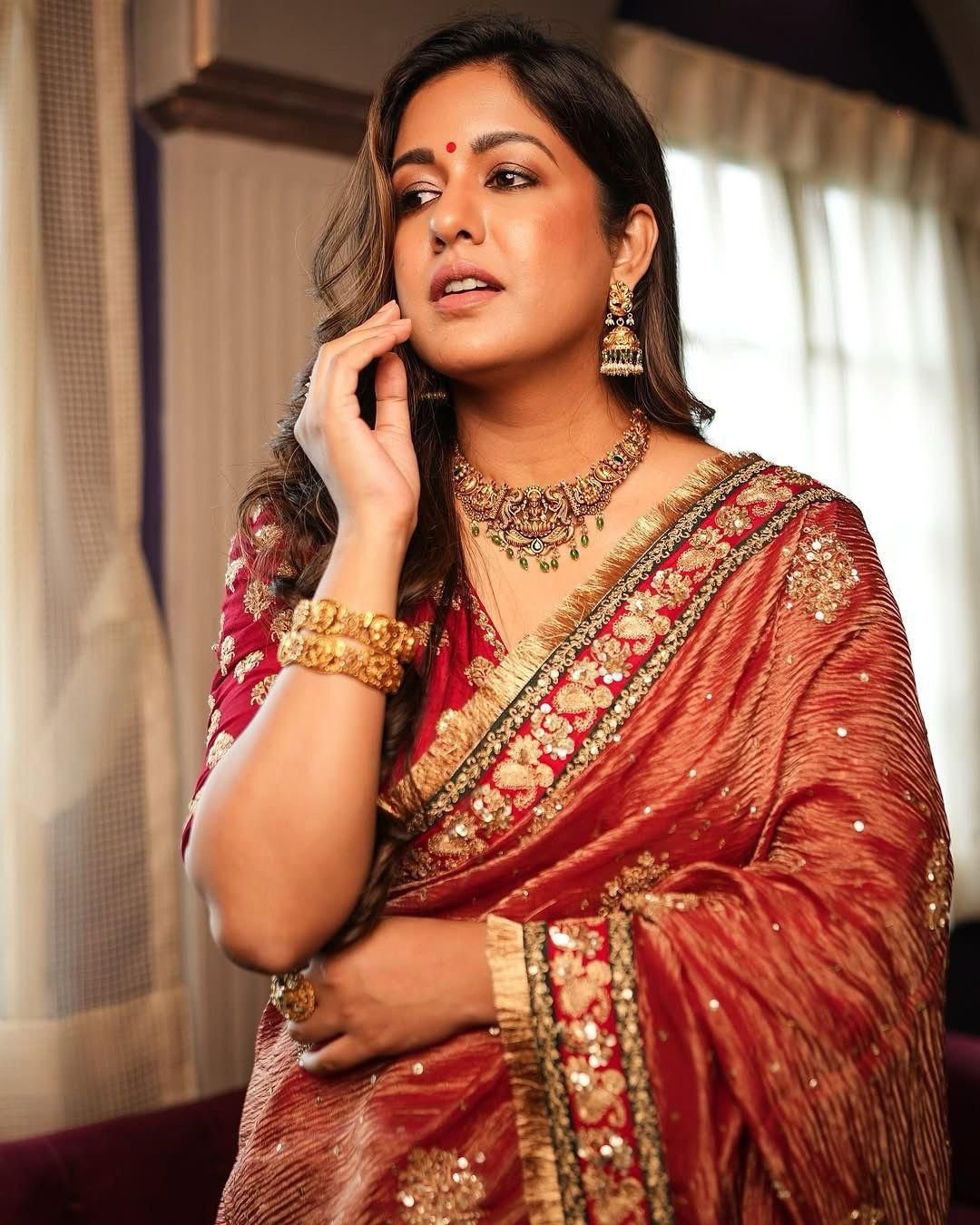 saree : heavy soft banarasi crush fabric on beautiful embroidery sequence and coding work with reday lace and work on saree saree : heavy soft banarasi crush fabric on beautiful embroidery sequence and coding work with reday lace and work on saree