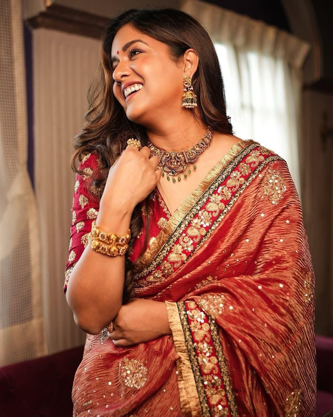 saree : heavy soft banarasi crush fabric on beautiful embroidery sequence and coding work with reday lace and work on saree saree : heavy soft banarasi crush fabric on beautiful embroidery sequence and coding work with reday lace and work on saree