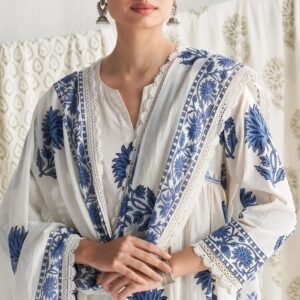 Đěsigner kalamkari print daily or office wear look pure cotton top with pent & dupatta set