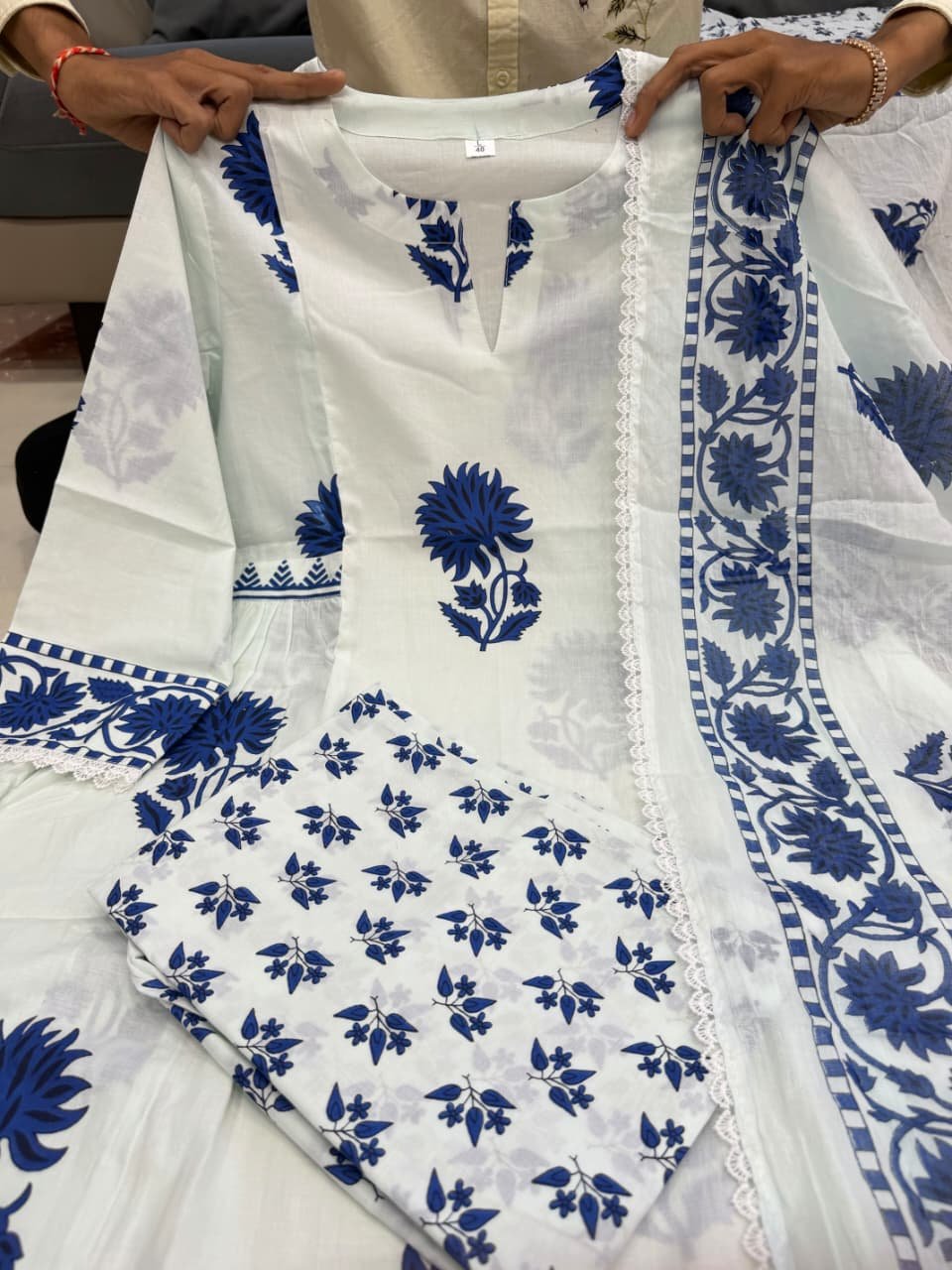 Đěsigner kalamkari print daily or office wear look pure cotton top with pent & dupatta set Đěsigner kalamkari print daily or office wear look pure cotton top with pent & dupatta set