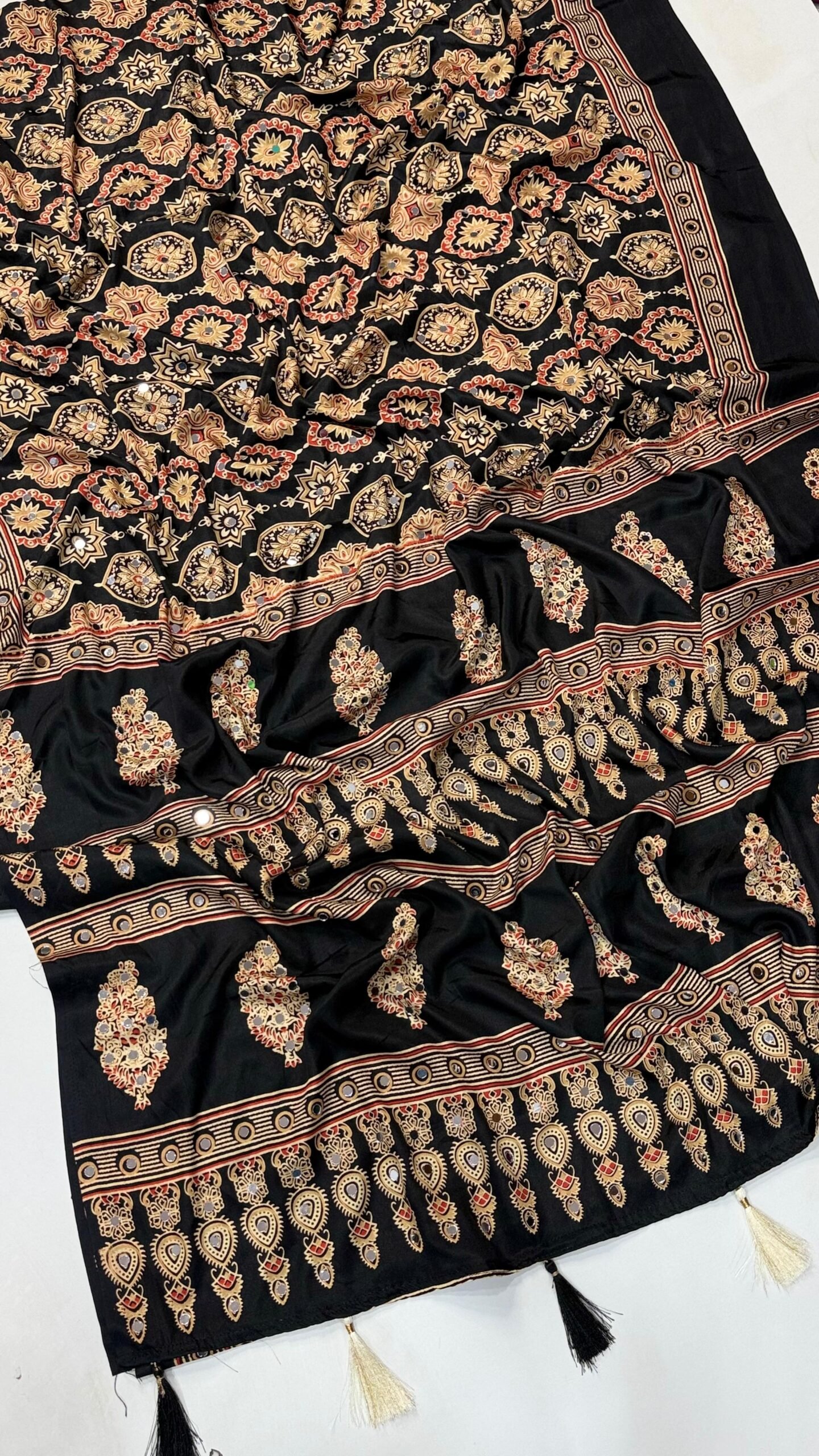 heavy summer heavy hand work saree heavy summer heavy hand work saree