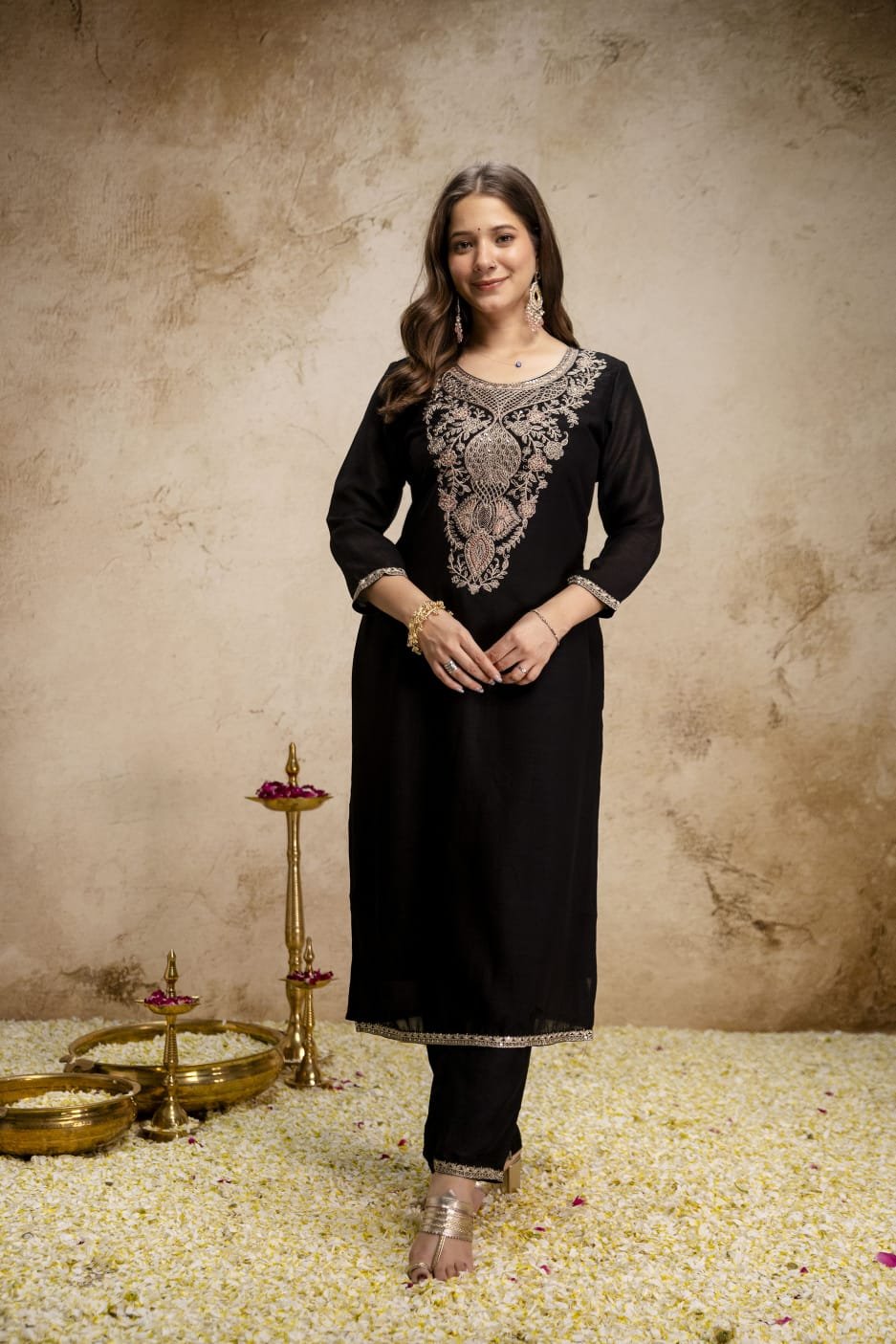 presenting 3 piece kurtas set pure wichita silk with embroidery sequence work presenting 3 piece kurtas set pure wichita silk with embroidery sequence work