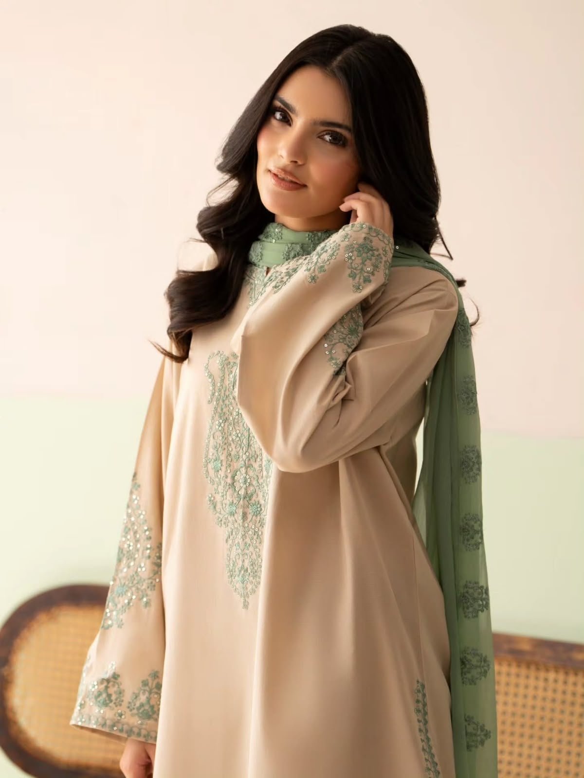 Đěsigner party wear look heavy pur roman silk top plazzo & dupatta set Đěsigner party wear look heavy pur roman silk top plazzo & dupatta set