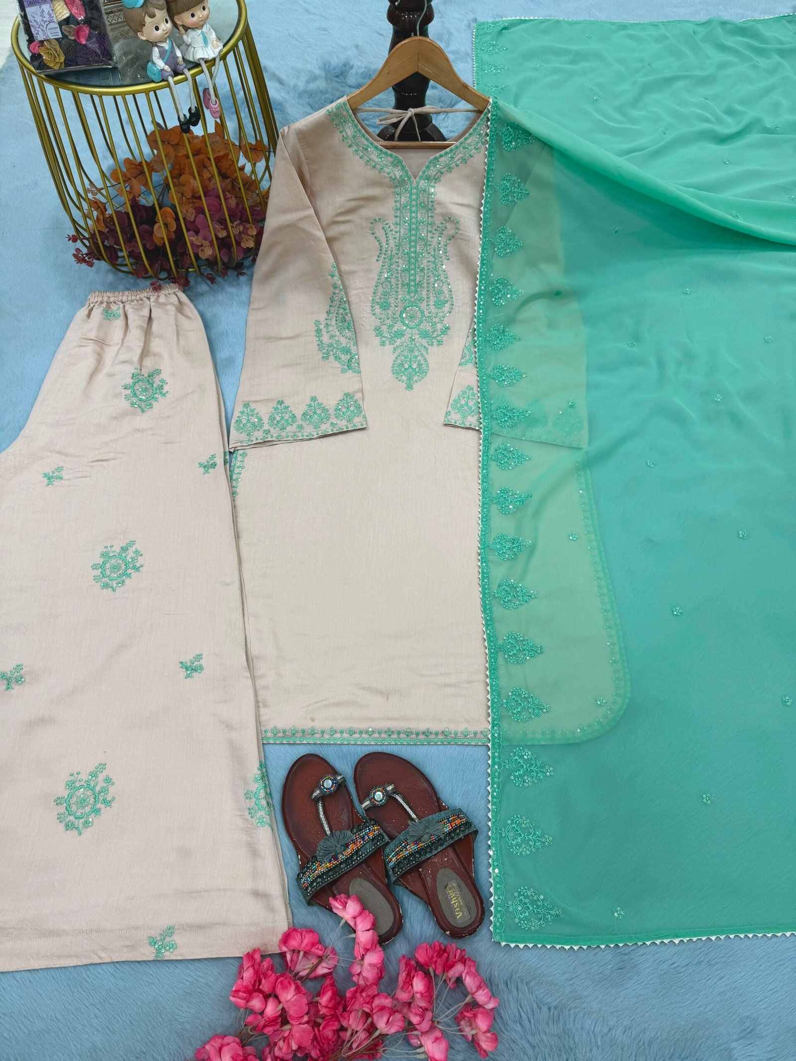 Đěsigner party wear look heavy pur roman silk top plazzo & dupatta set Đěsigner party wear look heavy pur roman silk top plazzo & dupatta set