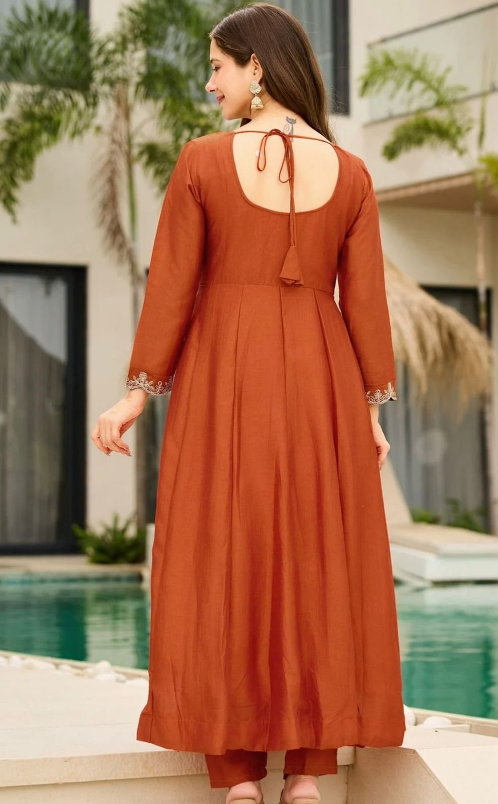 NEW BEUTIFUL HEAVY FULLY STITCHIED ANARKALI SUIT - Image 4