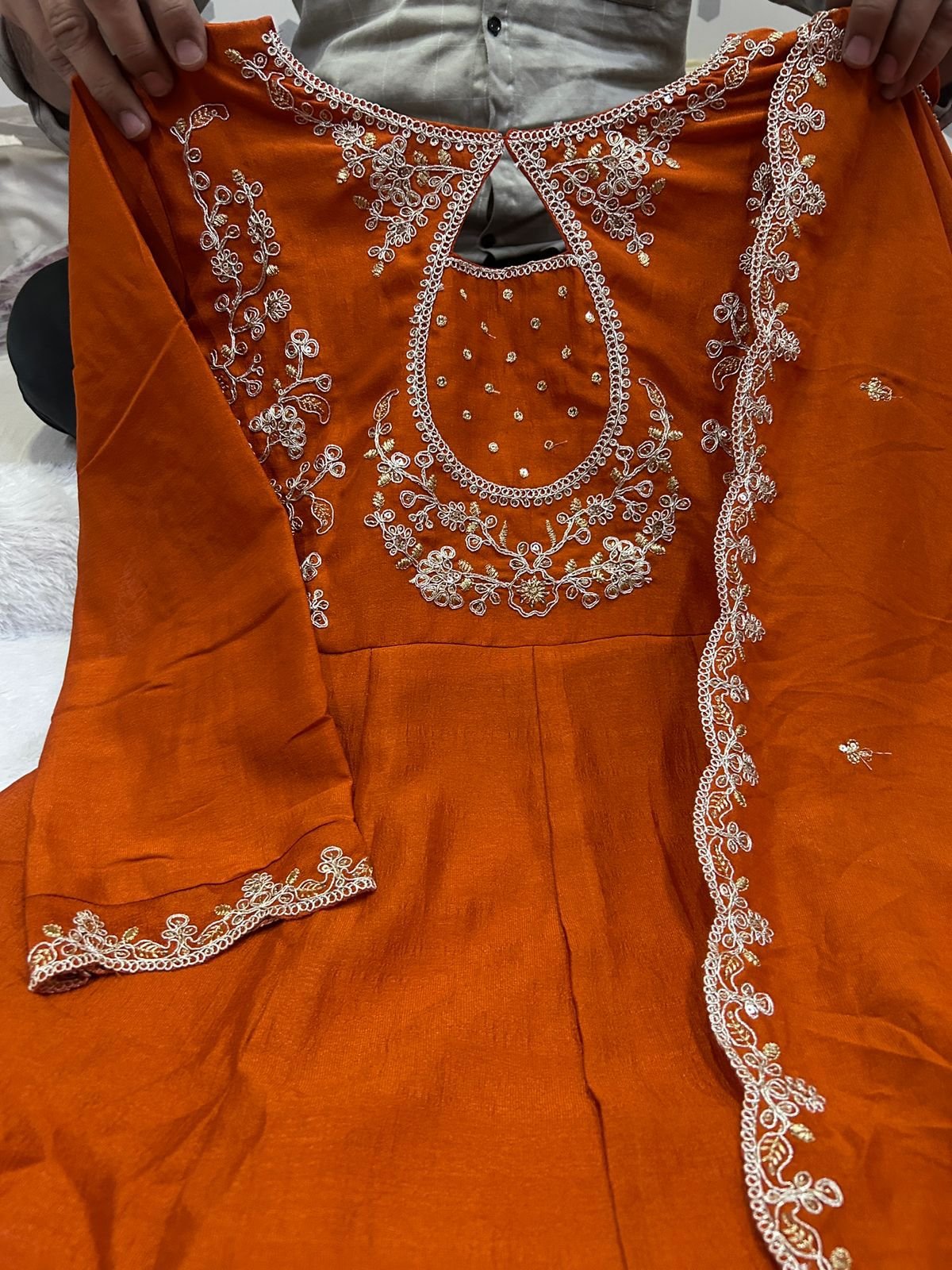 NEW BEUTIFUL HEAVY FULLY STITCHIED ANARKALI SUIT - Image 5