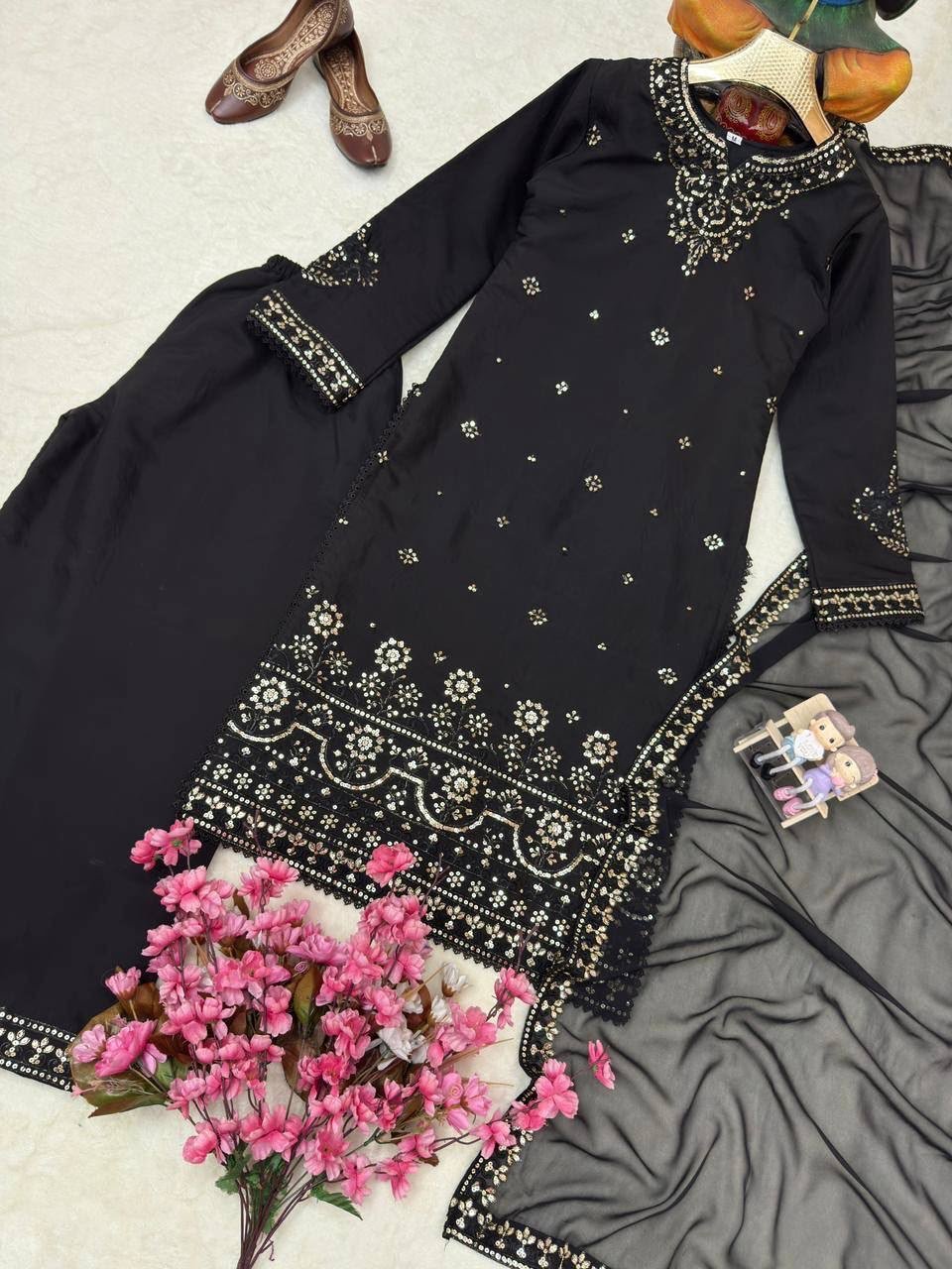 launched premium kurti, palazzo & dupatta set. launched premium kurti, palazzo & dupatta set.