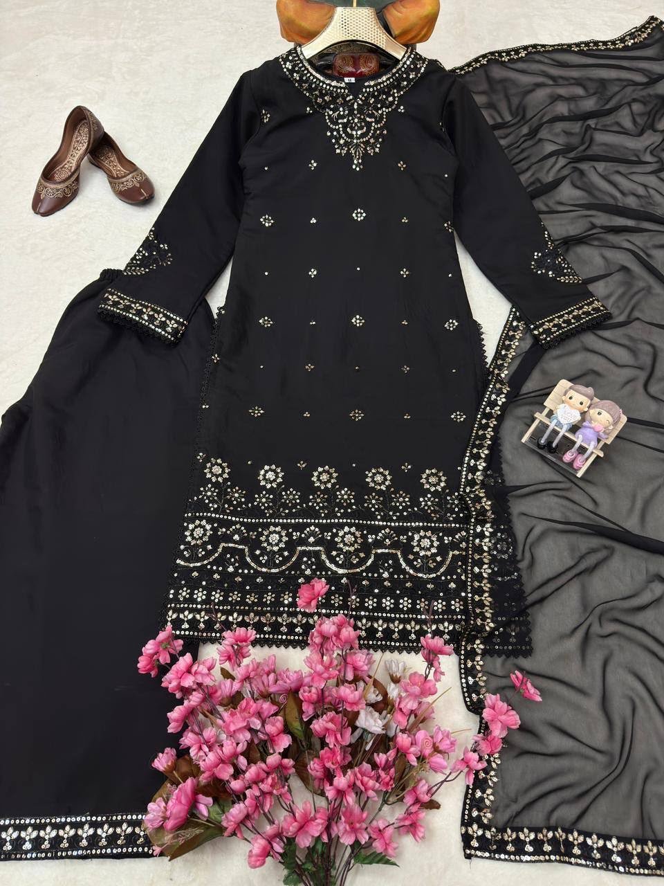launched premium kurti, palazzo & dupatta set. launched premium kurti, palazzo & dupatta set.