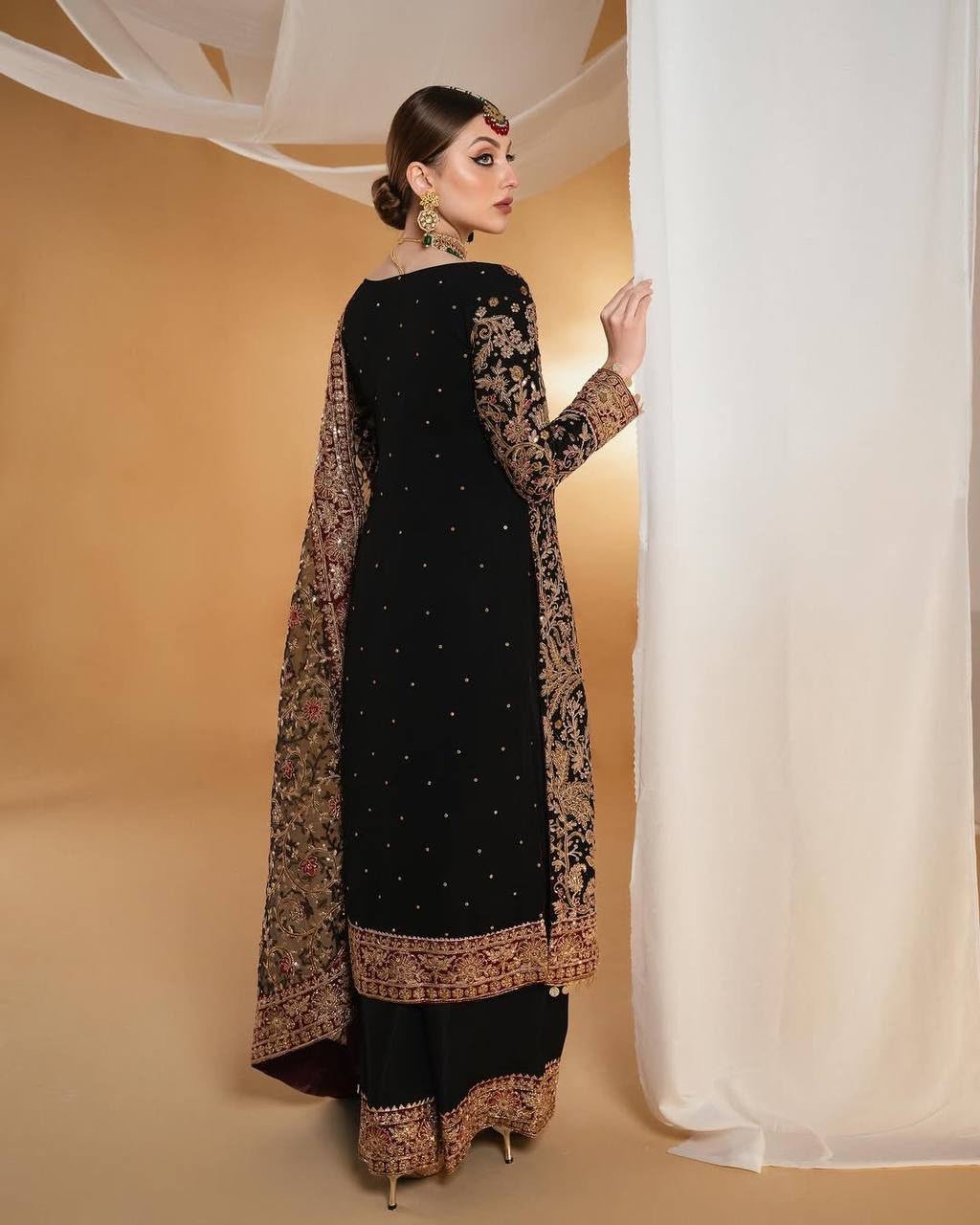 heavy eid special top, dupatta with plazzo* heavy eid special top, dupatta with plazzo*