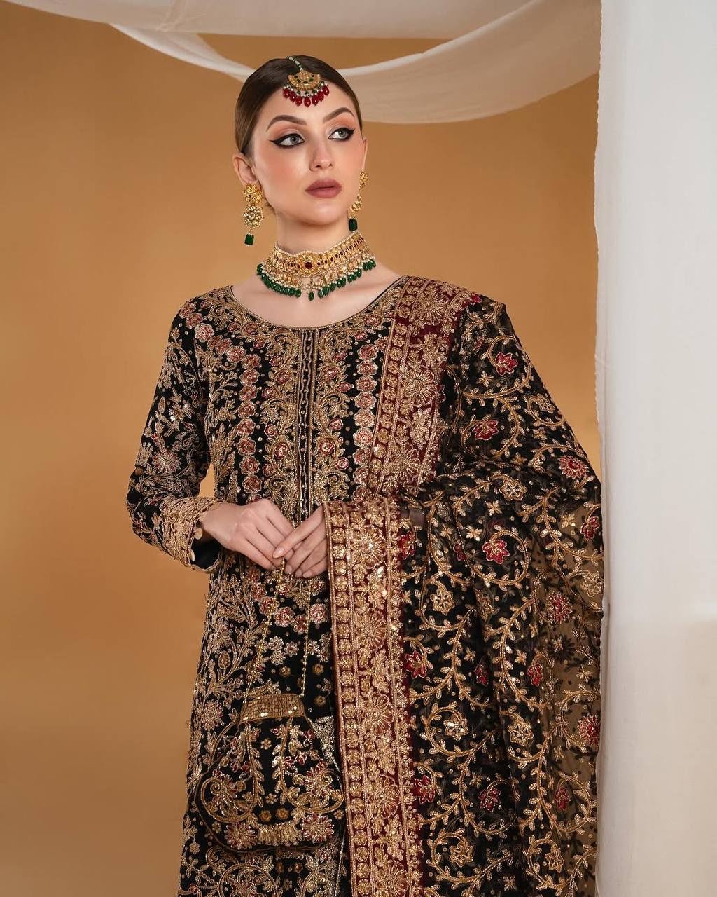 heavy eid special top, dupatta with plazzo* heavy eid special top, dupatta with plazzo*