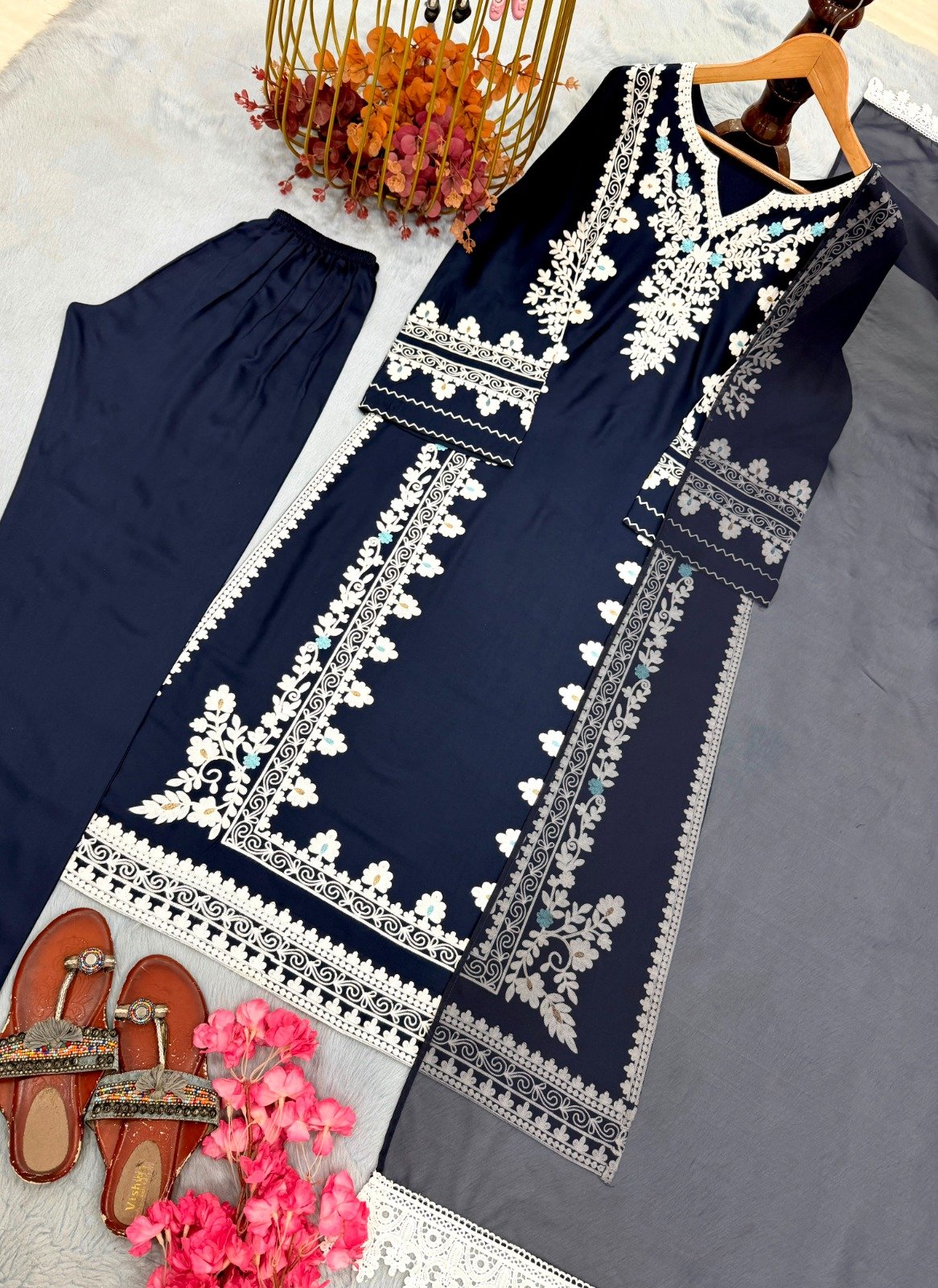 Over Size Long Kaftan & Bottom With Dupatta set - Image 6